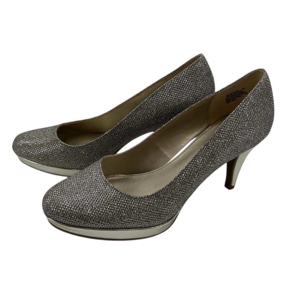 Bandolino Silver Glitter Round Toe Heels